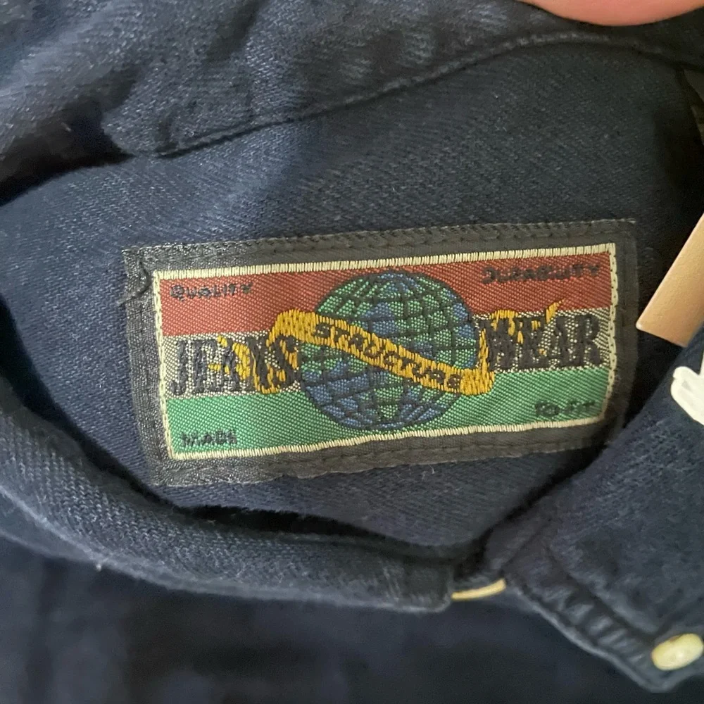 Men's Navy Blue Button-Down Shirt - Picture 2 of 13